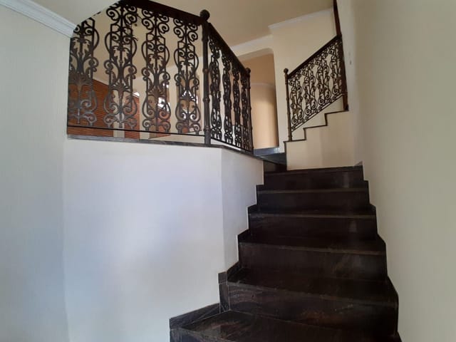 Casa com 325m² 3 quartos e 5 banheiros, à venda, no bairro Jardim Leonor em São João da Boa Vista