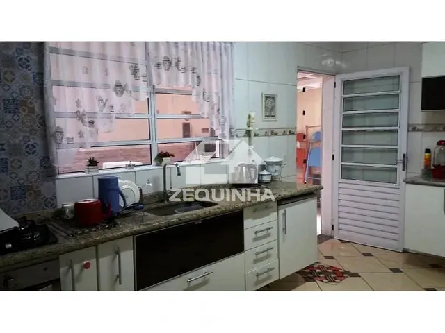 Casa com 125m² 3 quartos e 4 banheiros, à venda, no bairro Jardim D´abril em Osasco