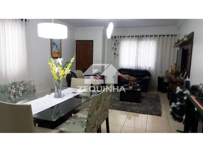 Casa, 3 quartos, 114 m² - Foto 2