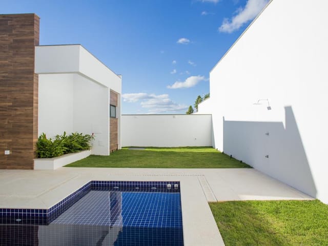 Casa com 600m² 3 quartos e 5 banheiros, à venda, no bairro Spina Ville II em Juiz de Fora