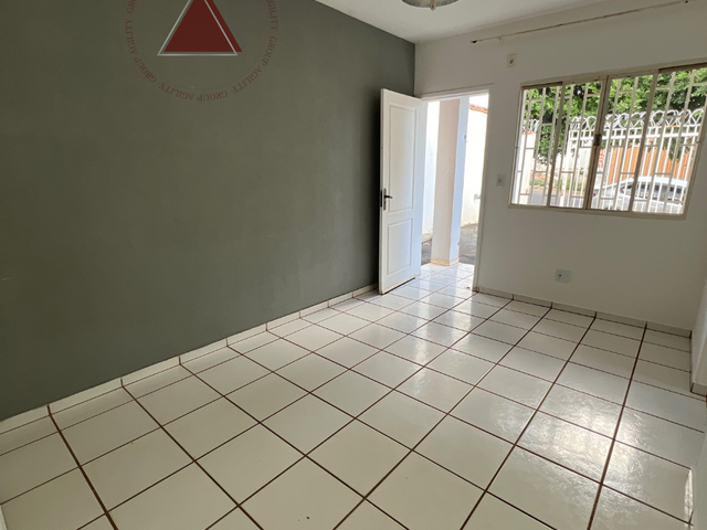 Casa com 160m² 3 quartos e 2 banheiros, à venda, no bairro Residencial Peres Elias em Franca