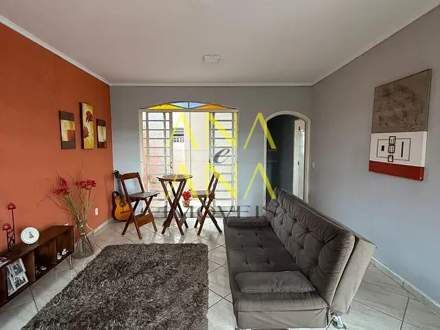 Casa 3 quartos e 2 banheiros, à venda, no bairro Jardim São Lourenço em Bragança Paulista