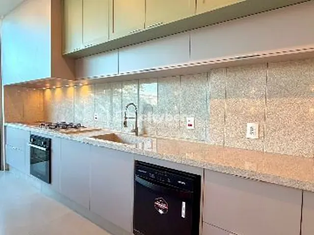 Casa 3 quartos e 2 banheiros, à venda, no bairro Aeroporto em Araçatuba