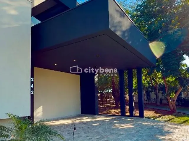 Casa 3 quartos e 2 banheiros, à venda, no bairro Aeroporto em Araçatuba