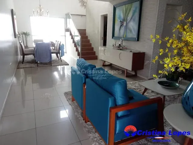 Casa 3 quartos e 4 banheiros, à venda, no bairro Santa Isabel em Teresina