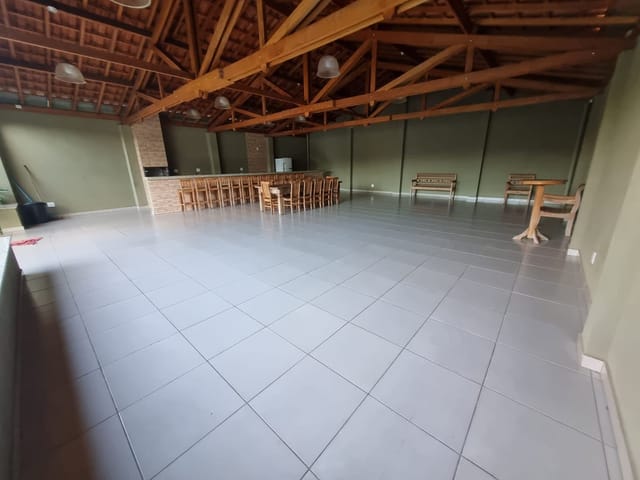Casa com 396m², à venda, no bairro Parque Universitário em Franca