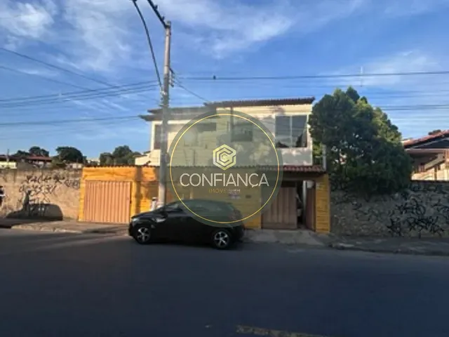 Casa com 384m² 3 quartos e 3 banheiros, à venda, no bairro Esplanada em Belo Horizonte
