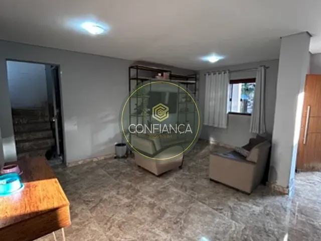 Casa com 384m² 3 quartos e 3 banheiros, à venda, no bairro Esplanada em Belo Horizonte