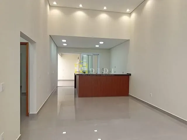 Casa 2 quartos e 2 banheiros, à venda, no bairro Cambuí em Porto Feliz