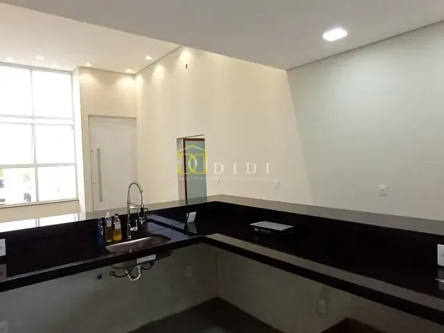 Casa 2 quartos e 2 banheiros, à venda, no bairro Cambuí em Porto Feliz
