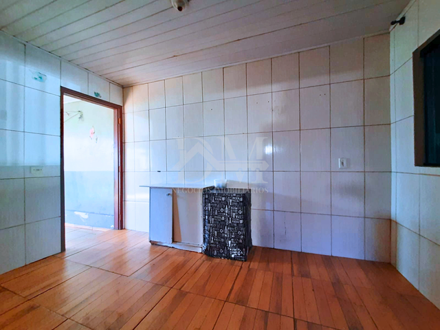 Casa 3 quartos e 2 banheiros, para alugar, no bairro Vila Kennedy em Jaguariaíva
