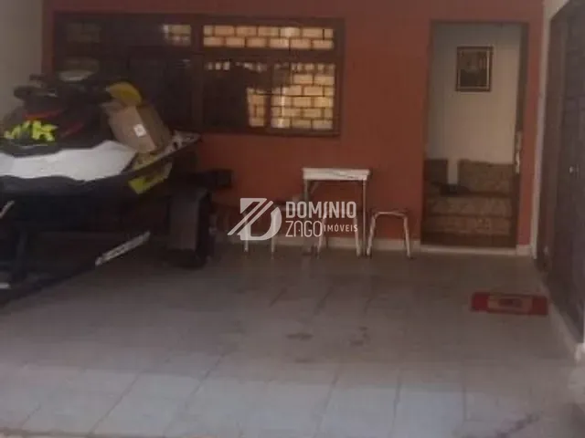 Casa com 211m² 3 quartos e 2 banheiros, à venda, no bairro Fabrício em Uberaba