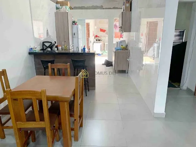 Casa com 146m² 4 quartos e 4 banheiros, à venda, no bairro Colônia Santo Antônio em Barra Mansa