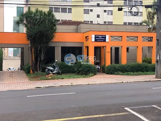 Casa com 581m², à venda, no bairro Centro em Londrina