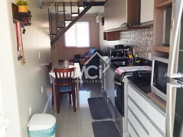 Casa 2 quartos e 1 banheiro, à venda, no bairro Fragata em Pelotas
