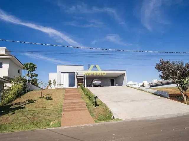 Casa com 976m² 5 quartos e 7 banheiros, à venda ou para alugar, no bairro Loteamento Parque Chapada de Itu em Itu