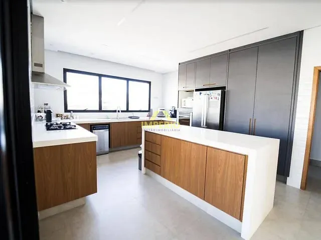 Casa com 976m² 5 quartos e 7 banheiros, à venda ou para alugar, no bairro Loteamento Parque Chapada de Itu em Itu