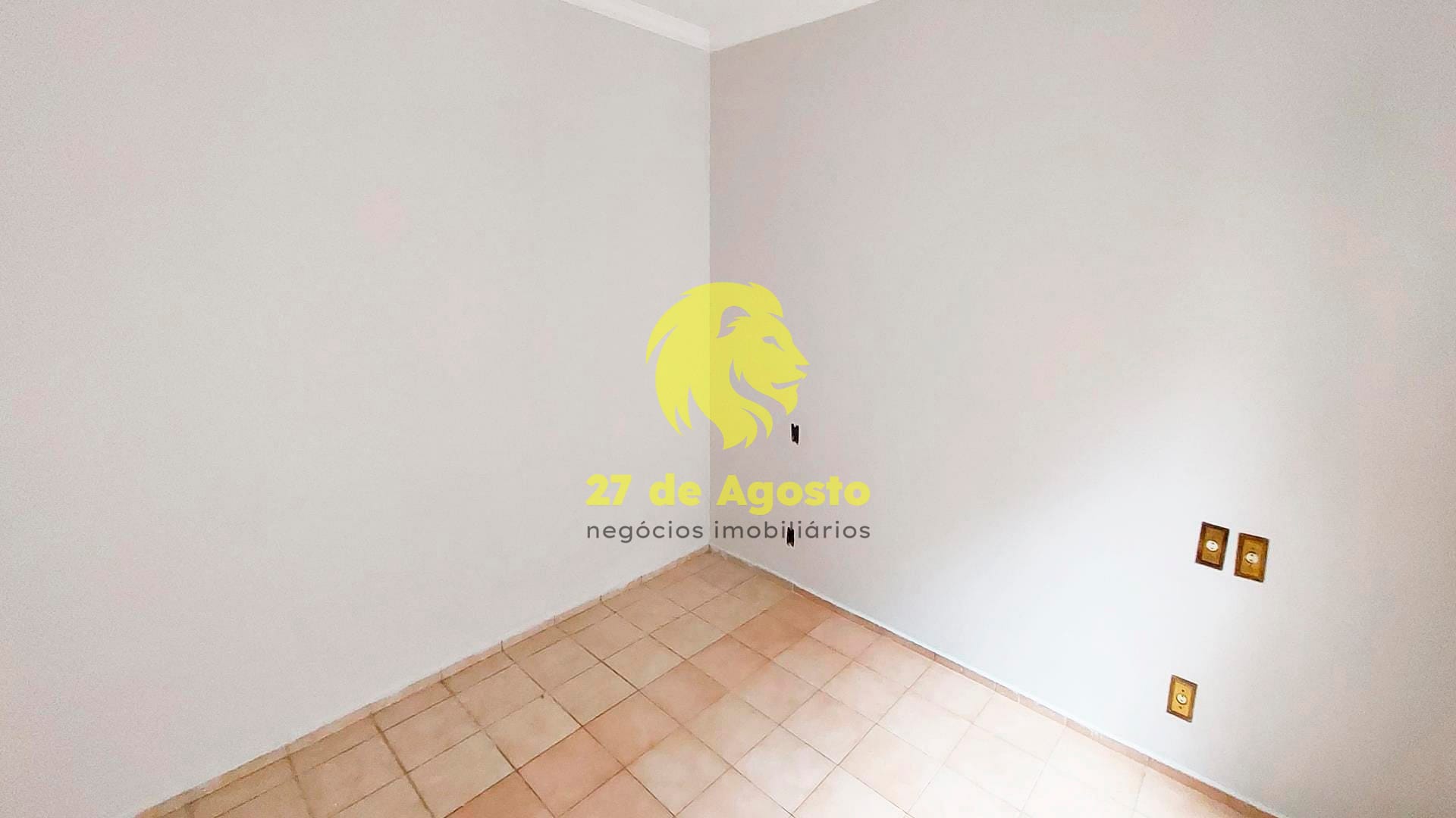 Casa à venda com 3 quartos, 300m² - Foto 15