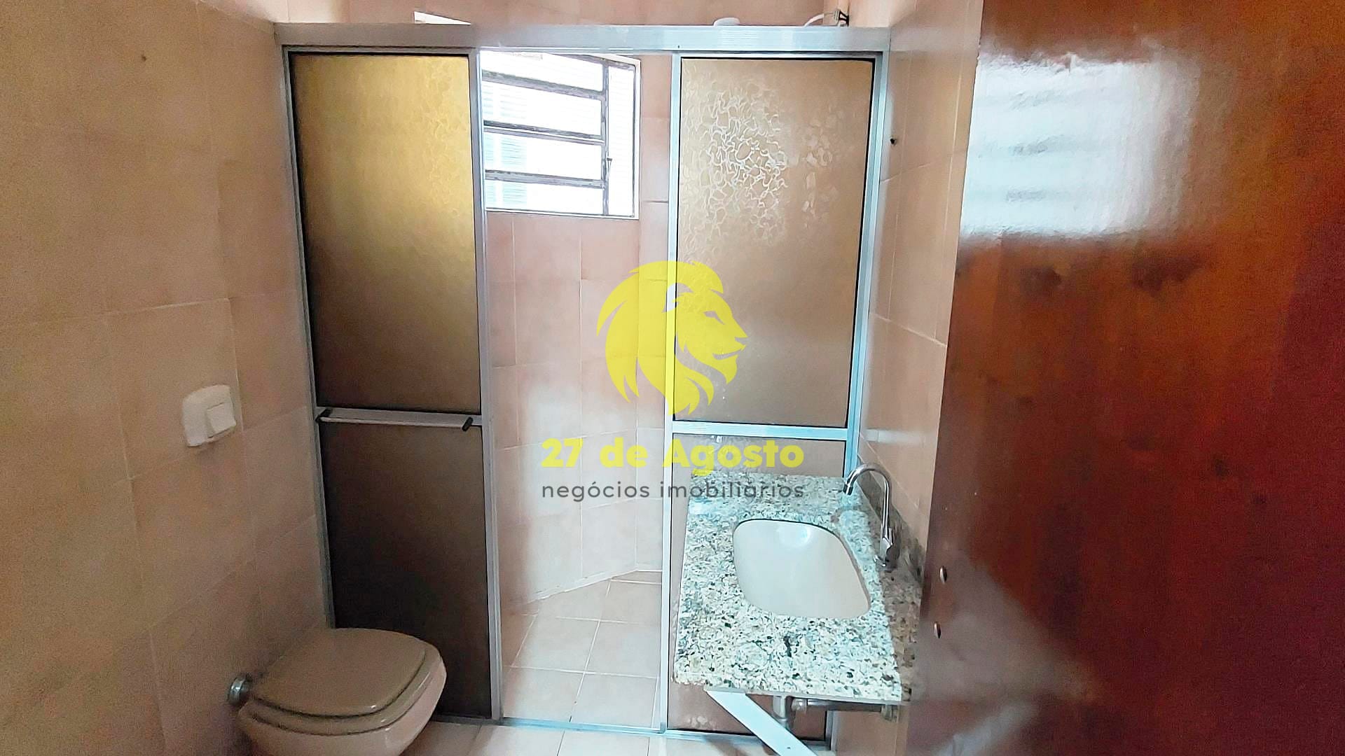 Casa à venda com 3 quartos, 300m² - Foto 17