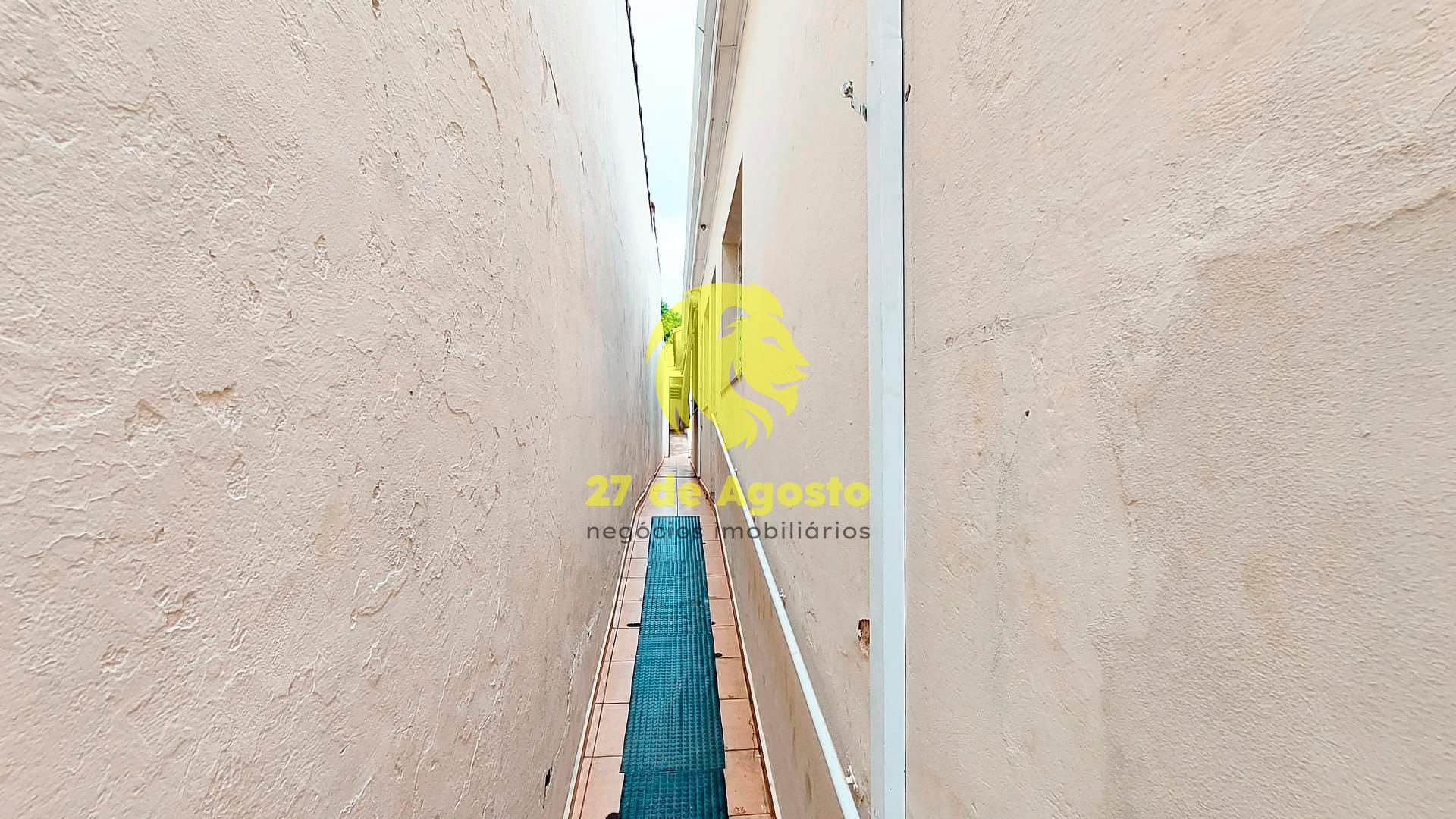 Casa à venda com 3 quartos, 300m² - Foto 21