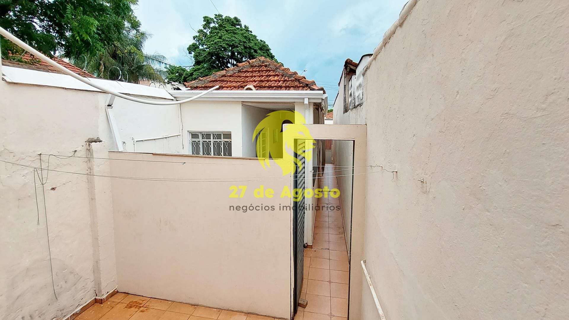 Casa à venda com 3 quartos, 300m² - Foto 30