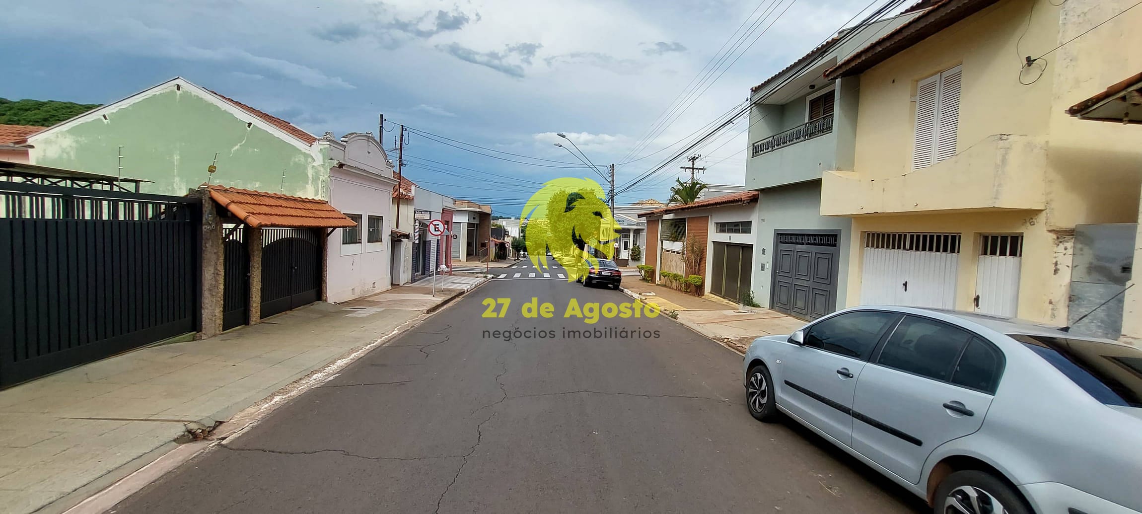 Casa à venda com 3 quartos, 300m² - Foto 40