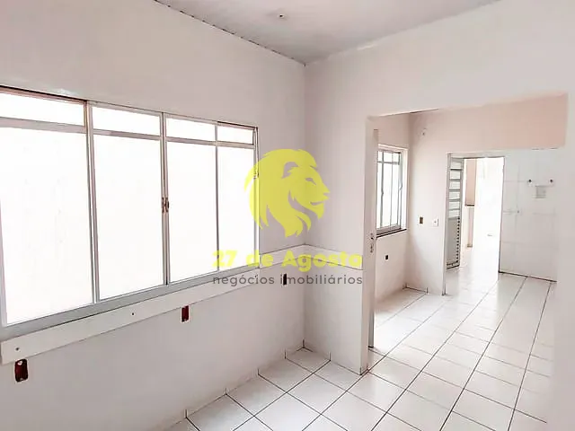 Casa com 500m² 3 quartos e 3 banheiros, à venda, no bairro Centro em Jaú