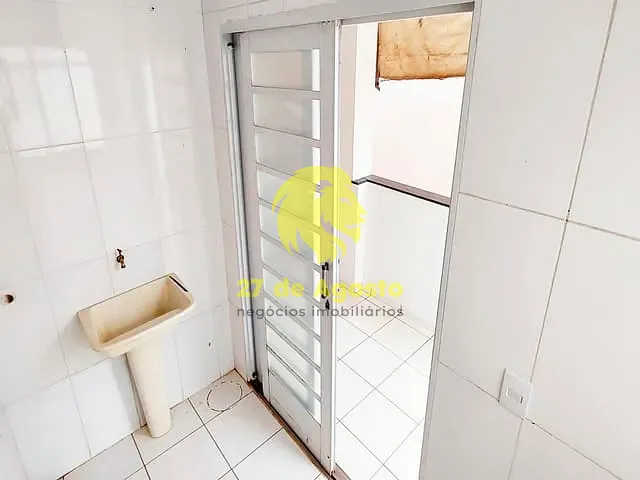 Casa com 500m² 3 quartos e 3 banheiros, à venda, no bairro Centro em Jaú