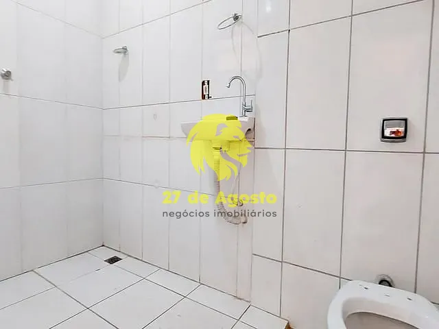 Casa com 500m² 3 quartos e 3 banheiros, à venda, no bairro Centro em Jaú
