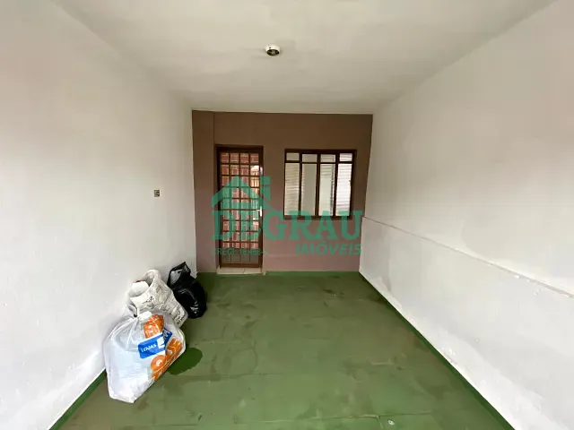 Casa 3 quartos e 1 banheiro, para alugar, no bairro Vila Dom Bosco em Itapeva