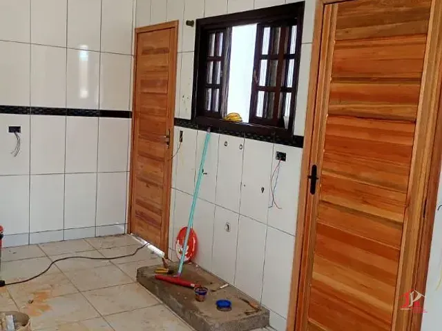 Casa 2 quartos e 2 banheiros, à venda, no bairro Sabaúna em Itanhaém