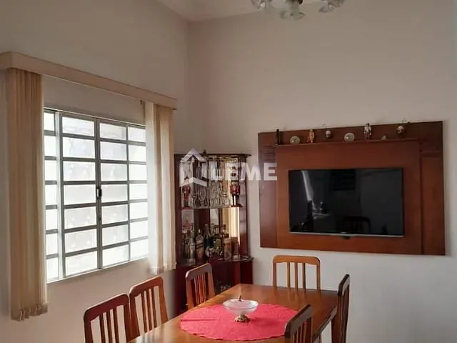 Casa com 174m² 3 quartos e 1 banheiro, à venda, no bairro Aparecida em Mococa