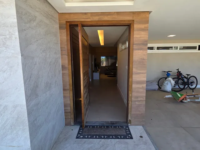 Casa com 787m² 6 quartos e 8 banheiros, à venda, no bairro Zona de Expansão (Olhos D'Agua) em Barra dos Coqueiros