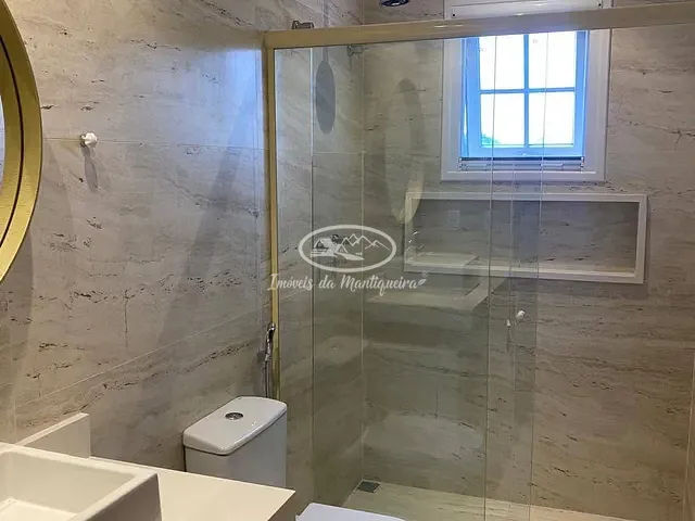 Casa com 1214m² 4 quartos e 4 banheiros, à venda, no bairro Penedo em Itatiaia