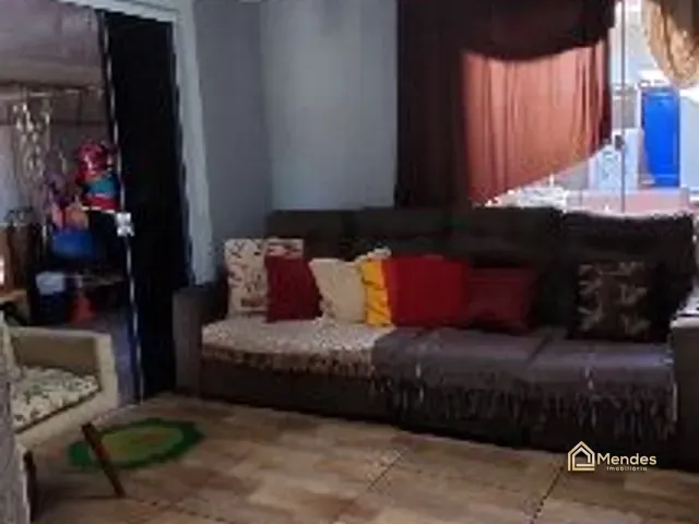 Casa com 130m² 3 quartos e 1 banheiro, à venda, no bairro Sítio Cercado em Curitiba