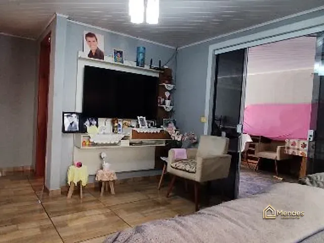 Casa com 130m² 3 quartos e 1 banheiro, à venda, no bairro Sítio Cercado em Curitiba