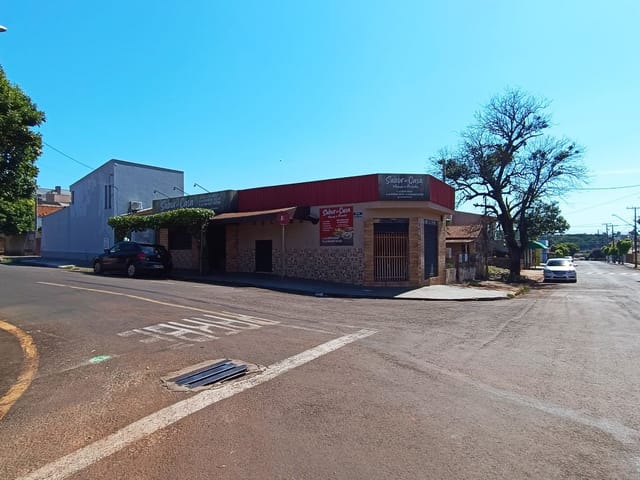 Casa com 353m², à venda, no bairro Vila Salomé em Cambé