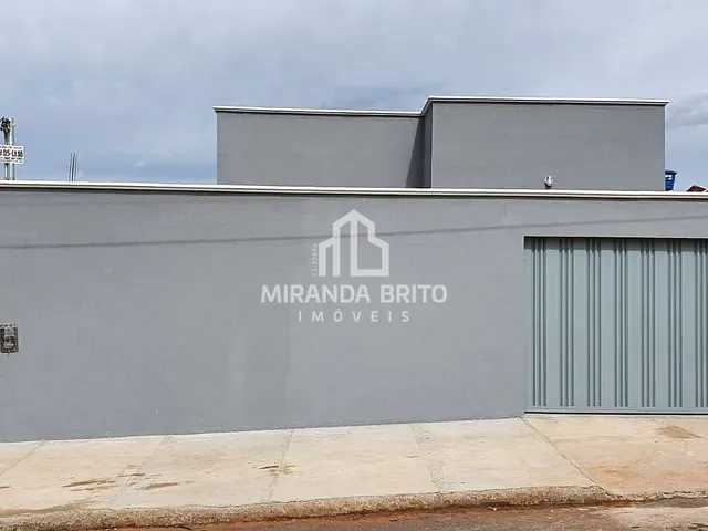 Casa com 180m² 2 quartos e 1 banheiro, à venda, no bairro Setor Central em Hidrolândia