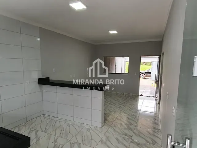 Casa com 180m² 2 quartos e 1 banheiro, à venda, no bairro Setor Central em Hidrolândia