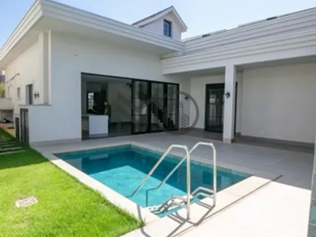 Casa com 720m² 4 quartos e 5 banheiros, à venda, no bairro Jardim Itália em Cuiabá