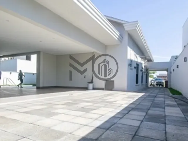 Casa com 720m² 4 quartos e 5 banheiros, à venda, no bairro Jardim Itália em Cuiabá