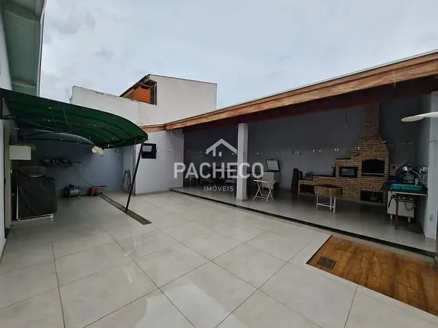 Casa com 300m² 3 quartos e 2 banheiros, à venda, no bairro Jardim Pérola em Santa Bárbara D'Oeste