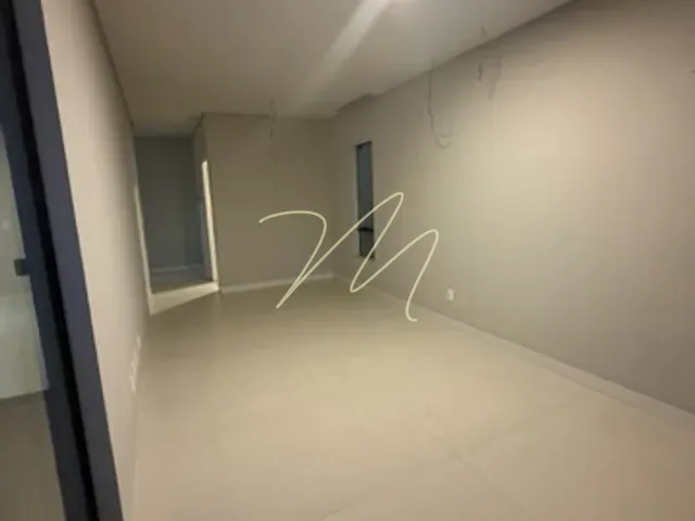 Casa 3 quartos e 4 banheiros, à venda, no bairro Nossa Senhora da Vitória em Ilhéus