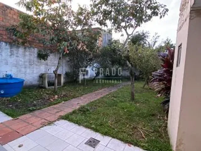 Casa com 902m² 2 quartos e 2 banheiros, à venda, no bairro Laranjal em Pelotas