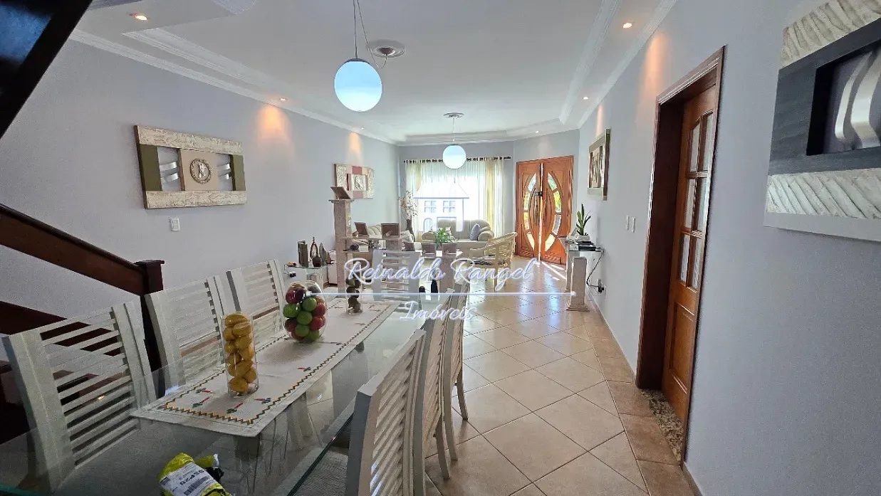 Casa, 3 quartos, 179 m² - Foto 4