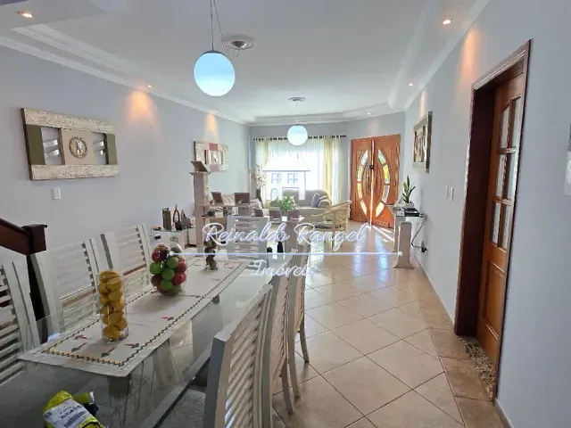 Casa 3 quartos e 5 banheiros, à venda, no bairro Condomínio Portal de Itu em Itu