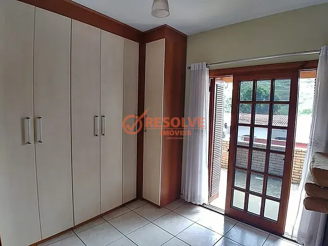 Casa com 336m² 2 quartos e 3 banheiros, à venda, no bairro Centro em Guararema