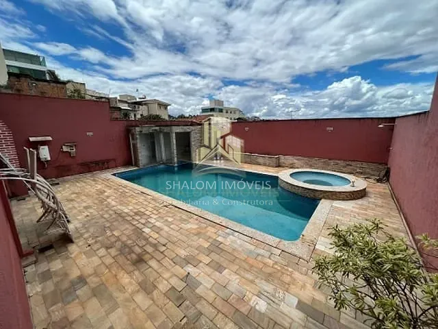 Casa com 300m² 3 quartos e 3 banheiros, à venda, no bairro ALVARO CAMARGOS em Belo Horizonte