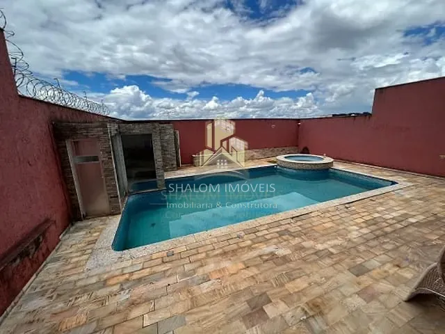 Casa com 300m² 3 quartos e 3 banheiros, à venda, no bairro ALVARO CAMARGOS em Belo Horizonte