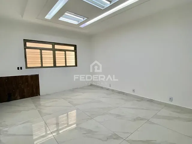 Casa com 450m², à venda, no bairro Setor Sul em Goiânia